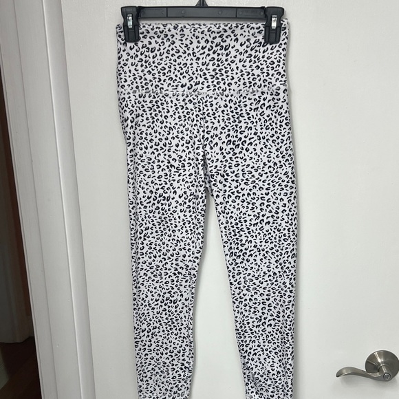 Balance Collection Pants - Balance Collection white Cheetah print leggings, Size Small, 22 1/2” inseam